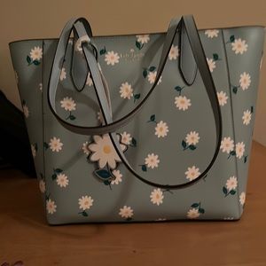 Kate spade daisy tote.